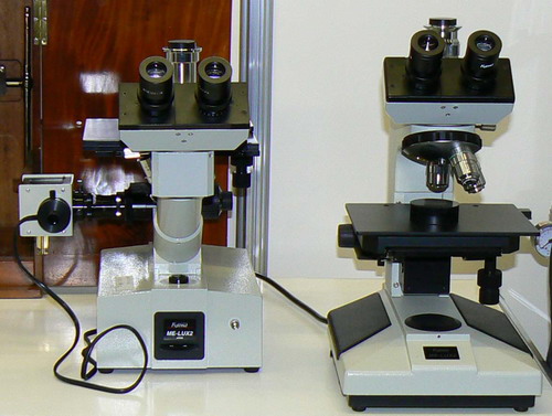 ME-LUX Invertovan� a biologick� mikroskop